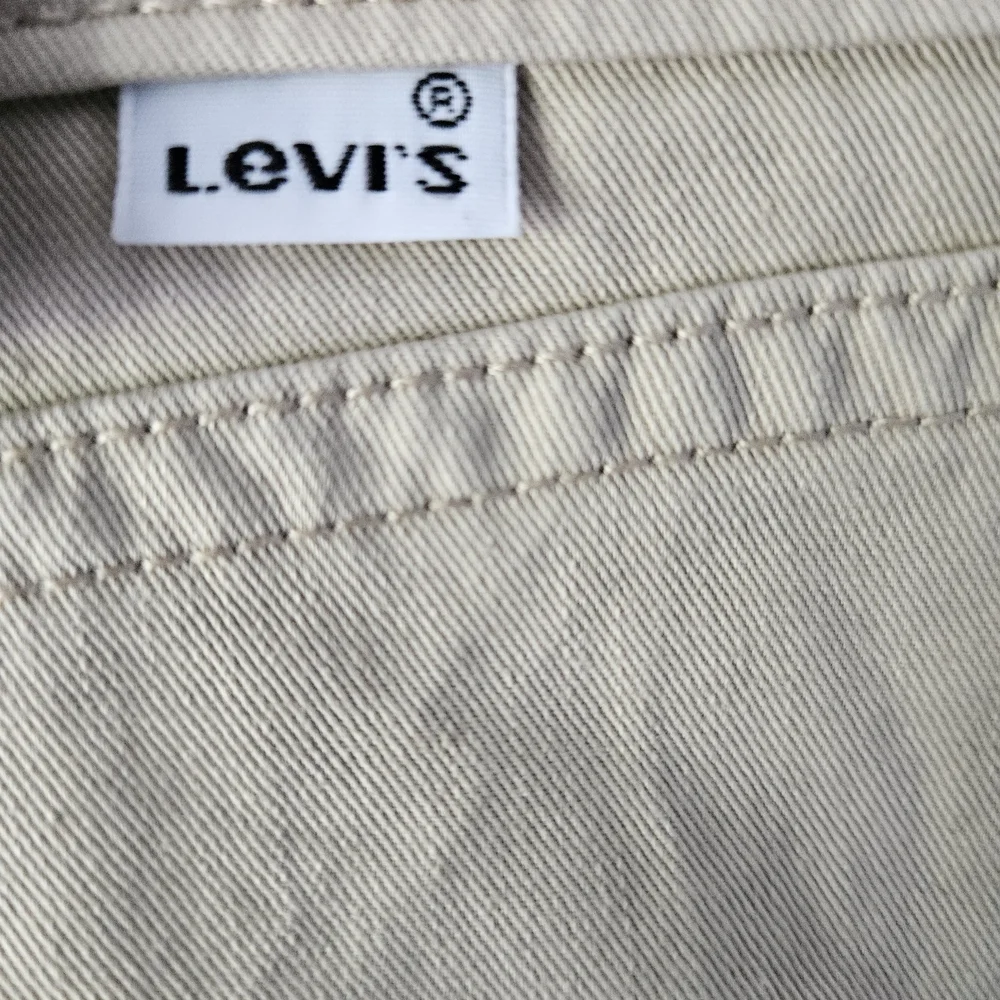 Levi's 94 Cargo Mini Skirt - Picture 3 of 5